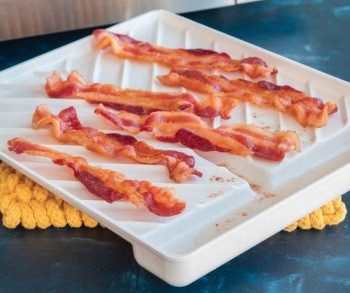 Nordic Ware Microwave Bacon Tray Review